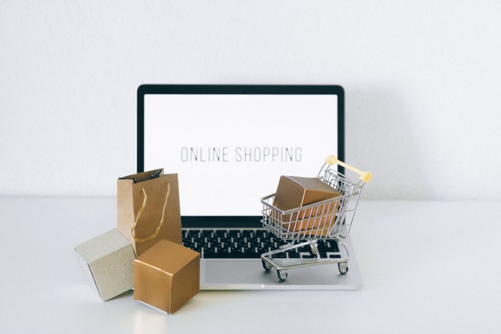 Amazon FBA vs eigener Onlineshop Vergleich 2026